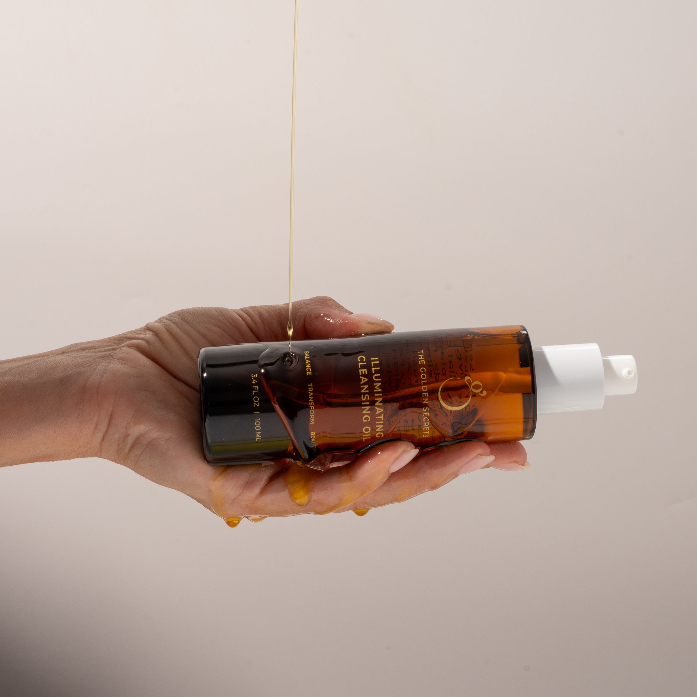 Illuminating Cleansing Oil – THE GOLDEN SECRETS